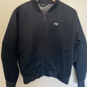 Like New women’s under armour jacket. Size S.